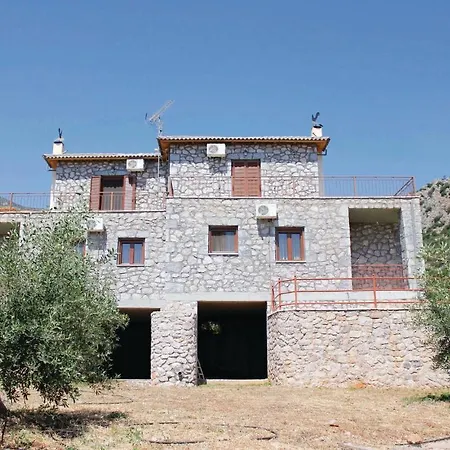 Holiday home Two-bedroom Holiday In Andreas Paralio