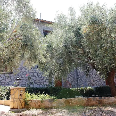 Two-bedroom Holiday In Andreas Paralio 펜션 *