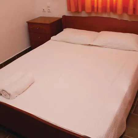 Holiday home Two-bedroom Holiday In Andreas Paralio